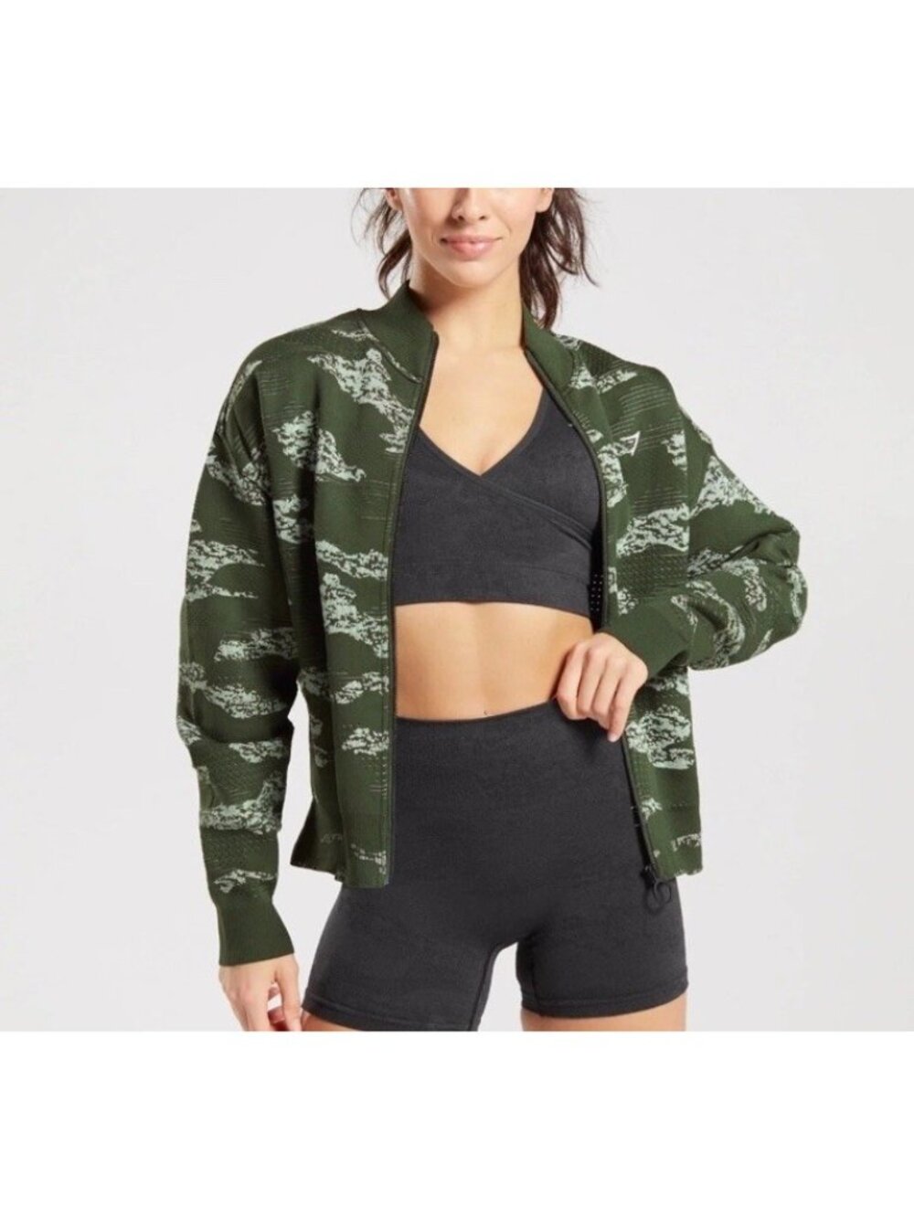 Gymshark Adapt Camo Seamless Track Jacket Moss Olive Aloe Green Size M